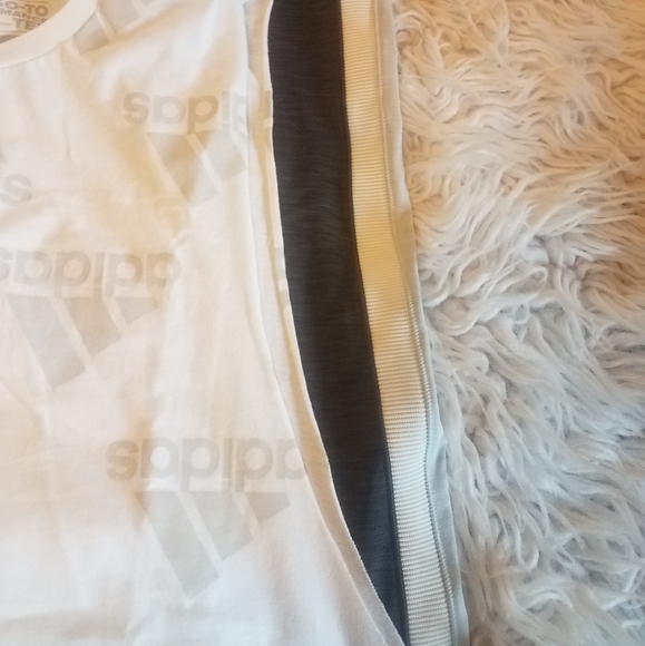 Workout tee - Picture 3 of 3